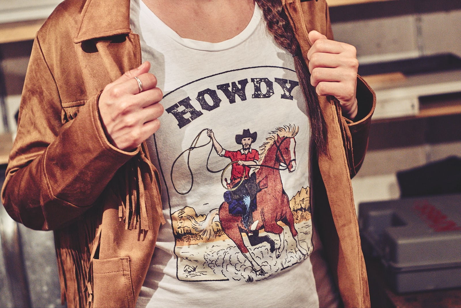 Howdy T-Shirt © Michael Leonhartsberger