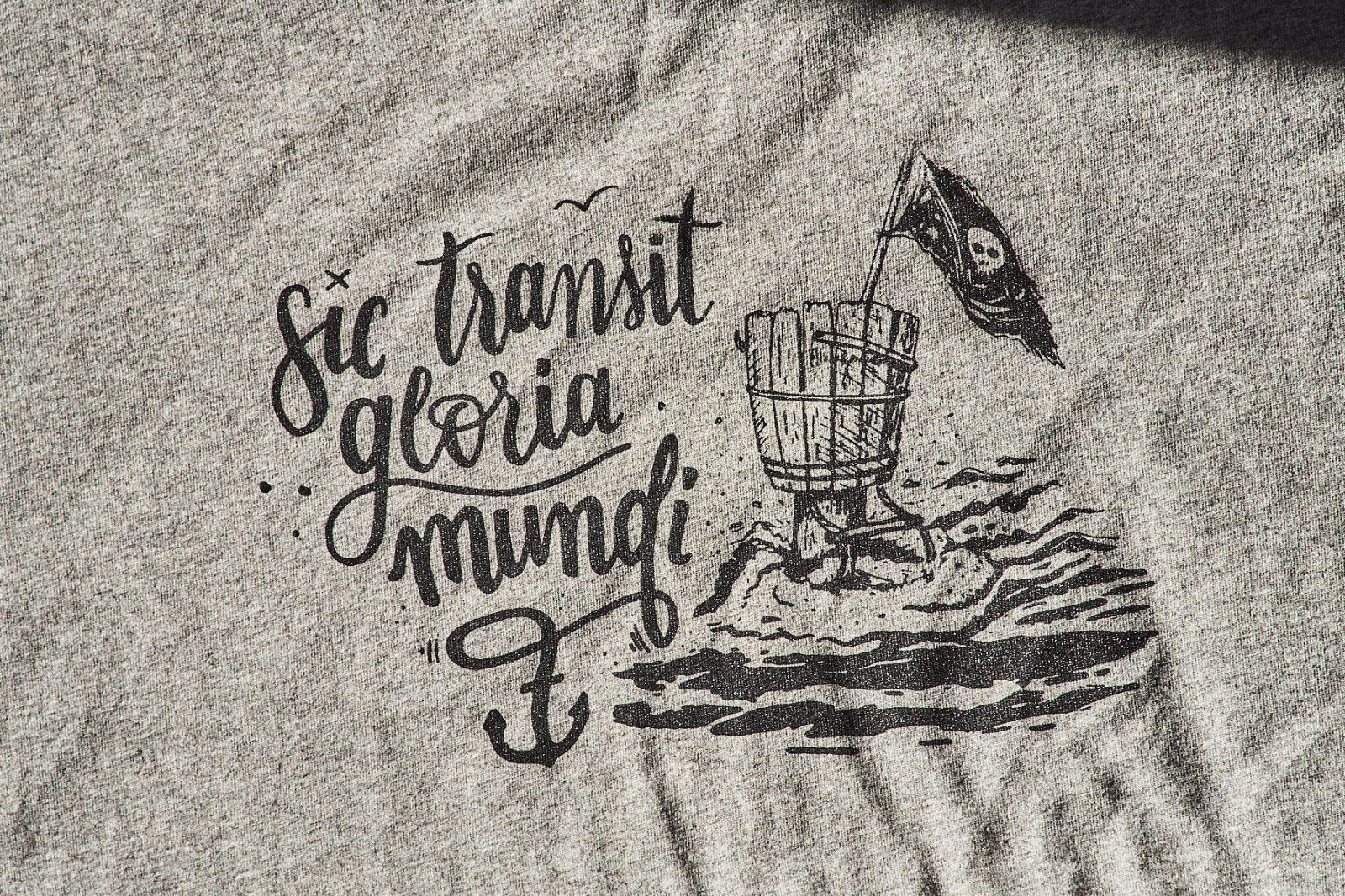 Sic transit gloria mundi – T-Shirt